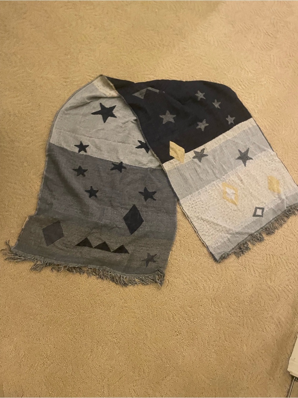 Madewell Gray and Navy Star & Geometric Wrap
